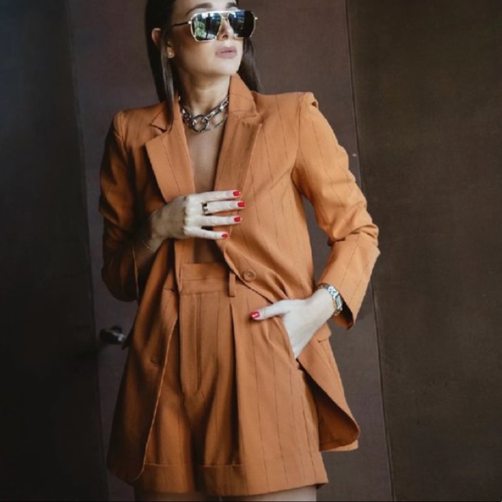 NEW DANIELLE BERNSTEIN BLAZER